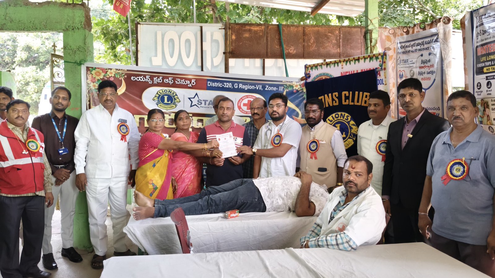 చెన్నూరులో మెగా రక్తదాన శిబిరం 

60 మంది రక్తదానం