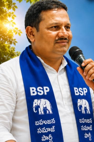 పంట పొలాల్లో పాముకాటు పై రైతులకు అవగాహన కార్యక్రమాలు నిర్వహించాలి.