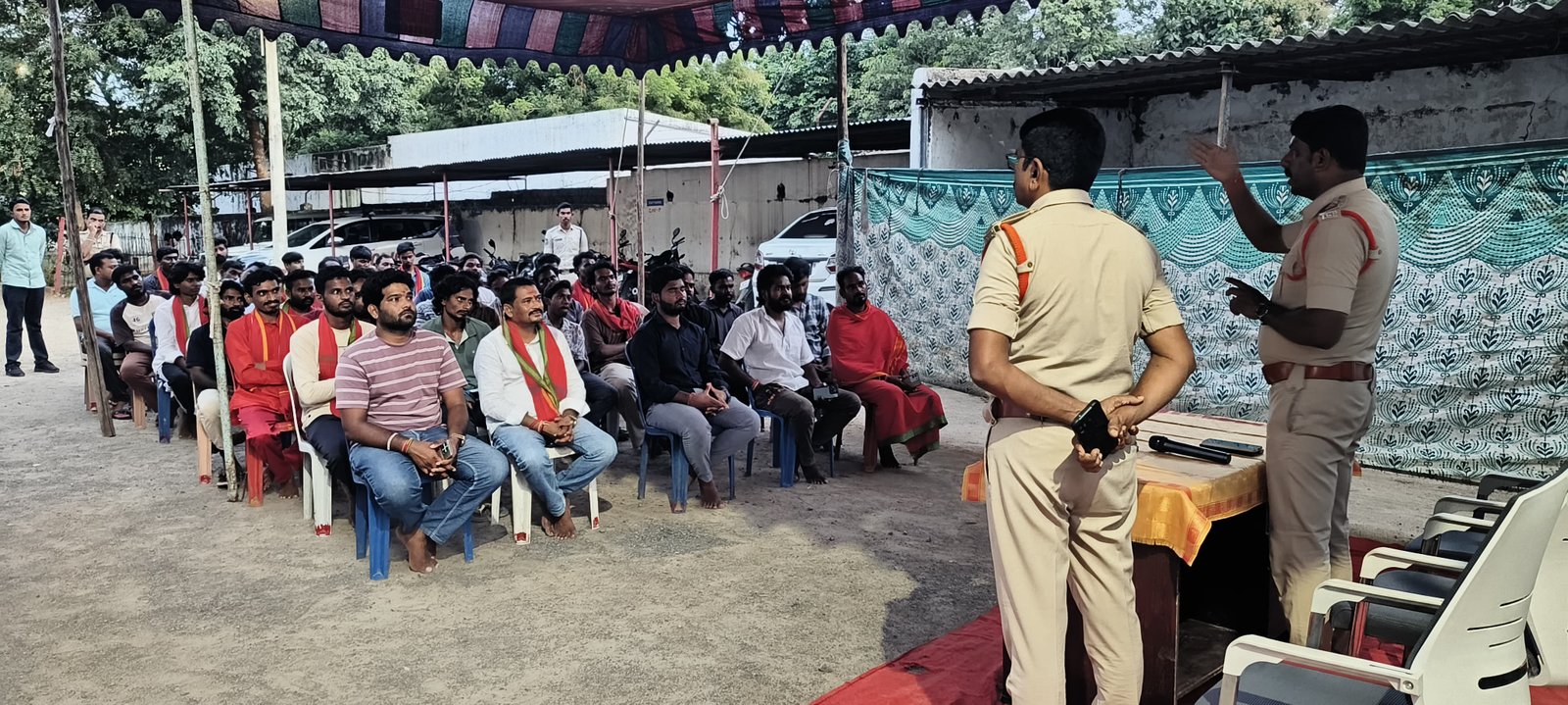 దుర్గామాతనిమజ్జనకార్యక్రమాన్ని ప్రశాంతగా నిర్వహించాలి  


చెన్నూర్ పట్టణ సిఐ బన్సీలాల్ 

