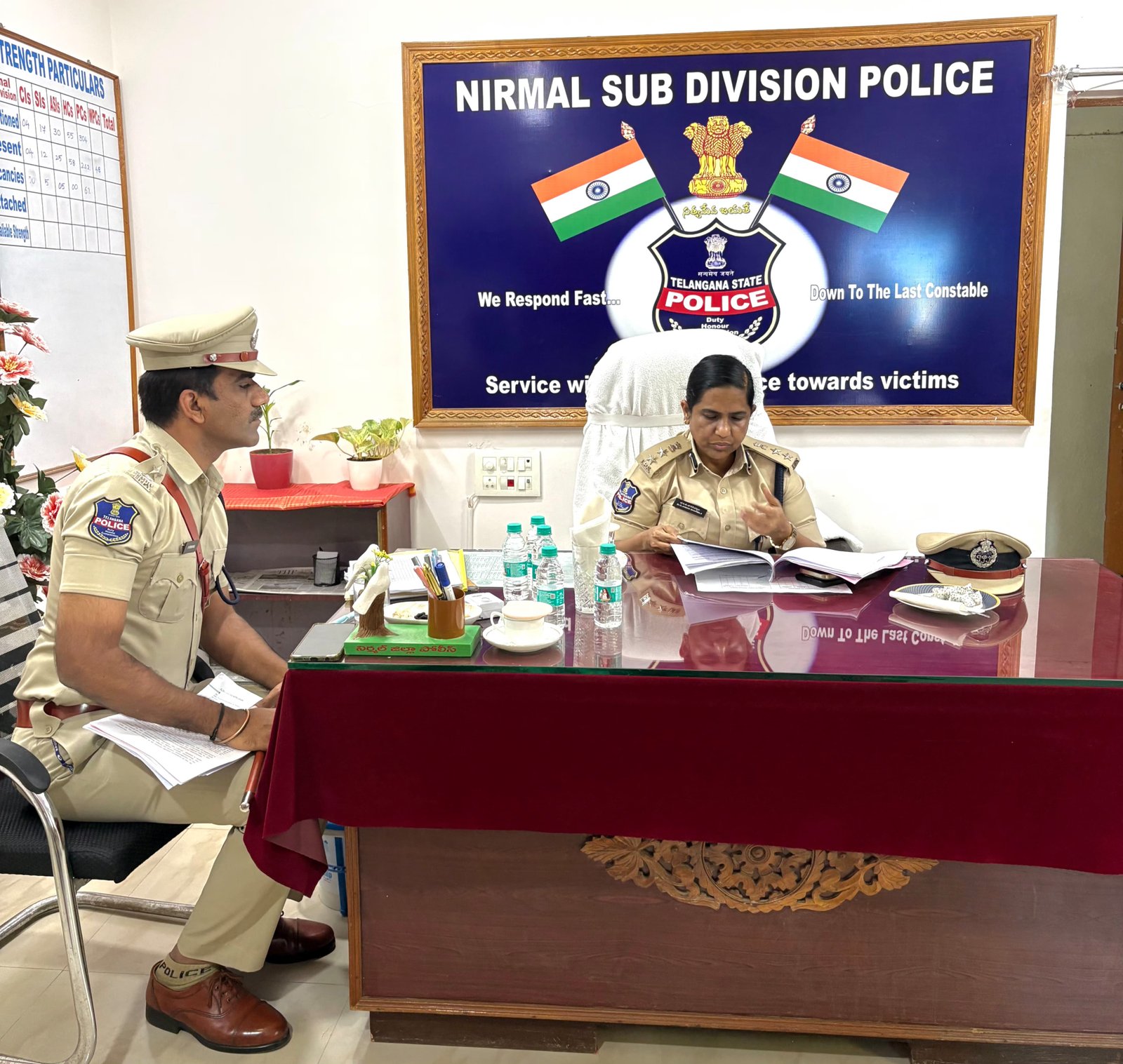 నిర్మల్ సబ్ డివిజన్ పోలీస్ కార్యాలయాన్ని తనిఖీ చేసిన జిల్లా ఎస్పీ డా. జి. జానకి షర్మిల, ఐపీఎస్