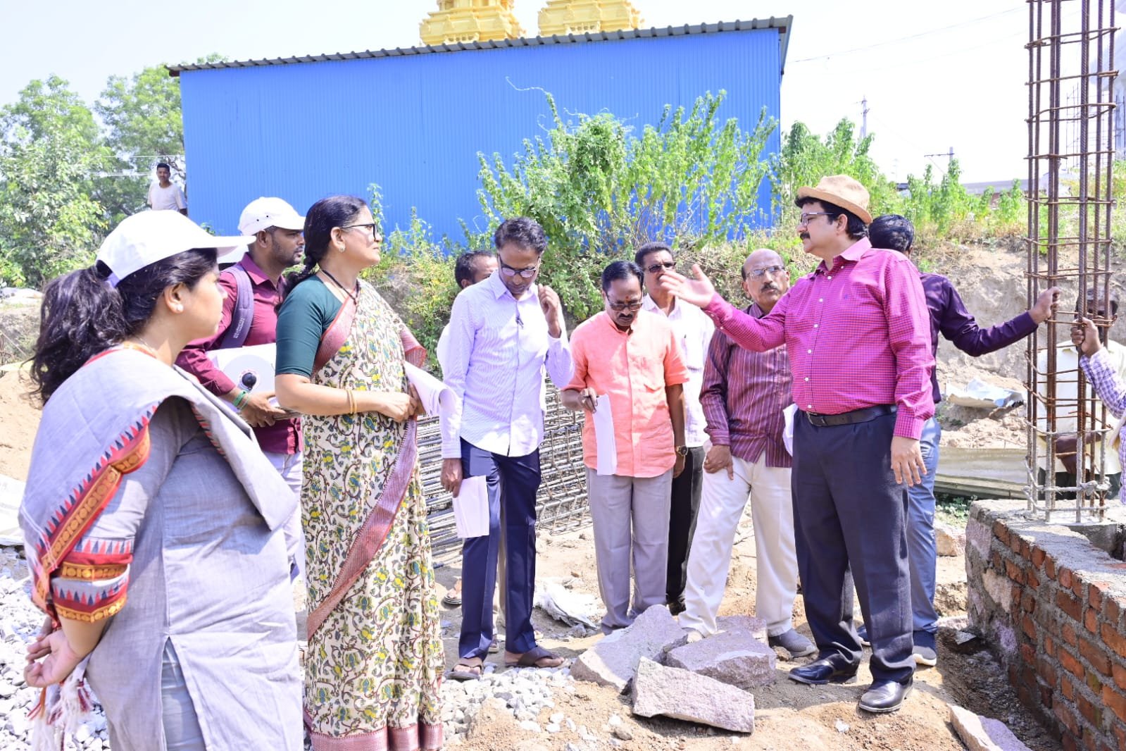 పుష్కరాల పనులు వేగవంతంగా చేపట్టాలి
: కలెక్టర్ తో కలిసి ప్రత్యేక అధికారి హనుమంత రావు 