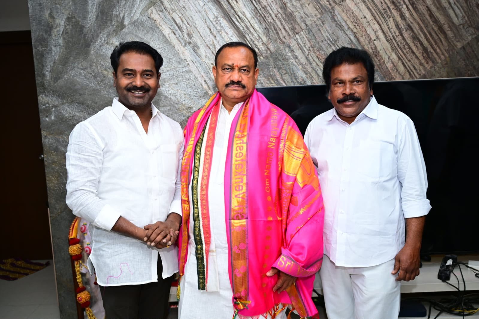 టీపీసీసీ అధ్యక్షుడు మహేష్ కుమార్ గౌడ్‌కు దసరా శుభాకాంక్షలు